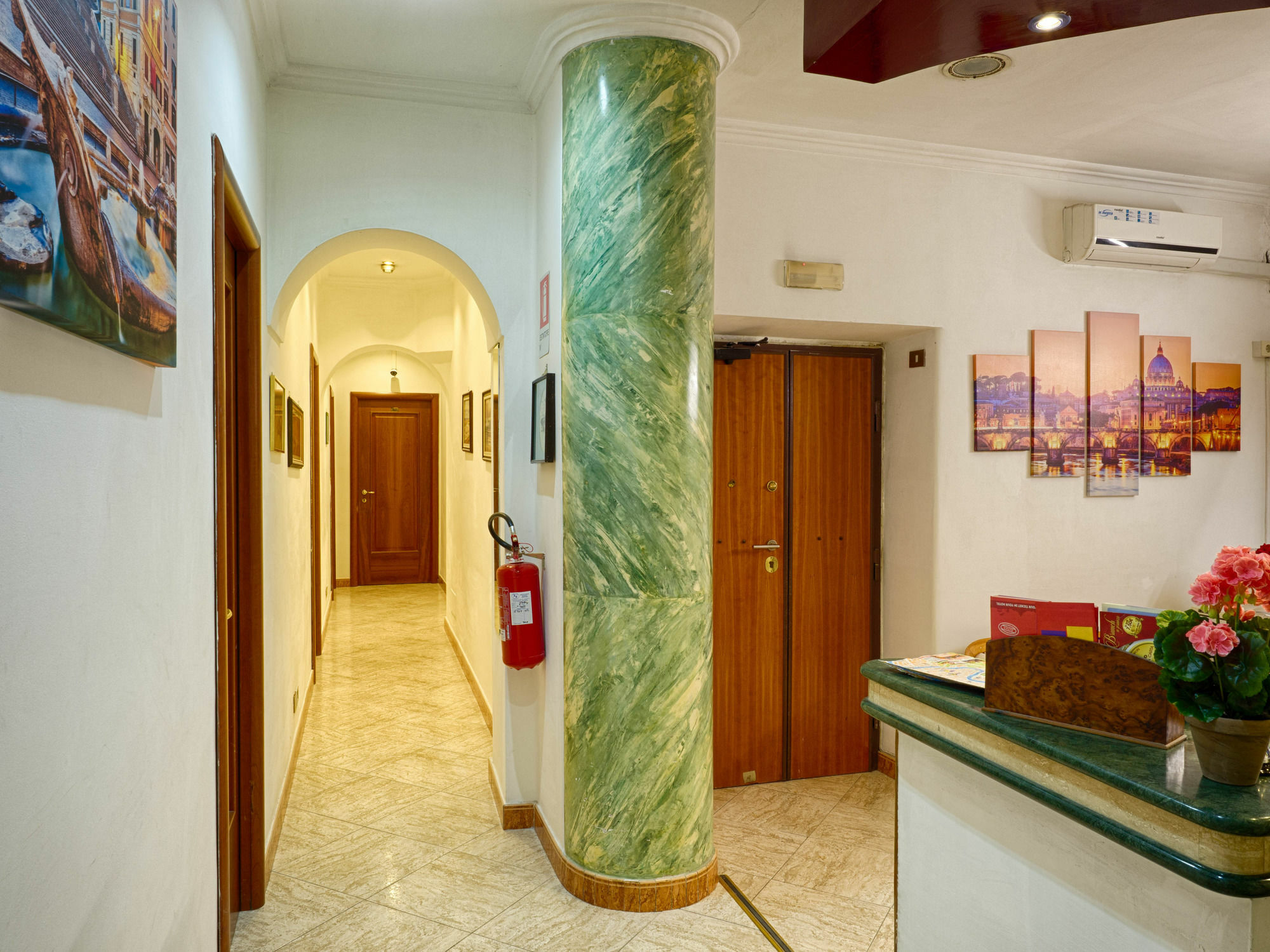Sunny Guest House Roma Exterior foto